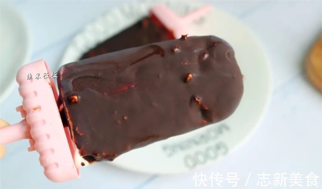 巧克力|夏天超火的脆皮雪糕，做法原来这么简单，学会在家做吧，太好吃了