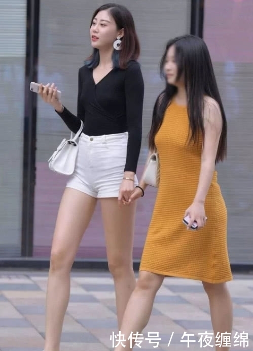 街拍美女:一米八的小姐姐,这双腿完美