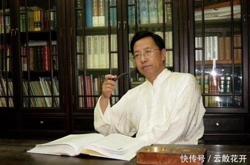 楷书#田蕴章痛批王镛书法，专家却说：你77岁还只有人家14岁时的水平！