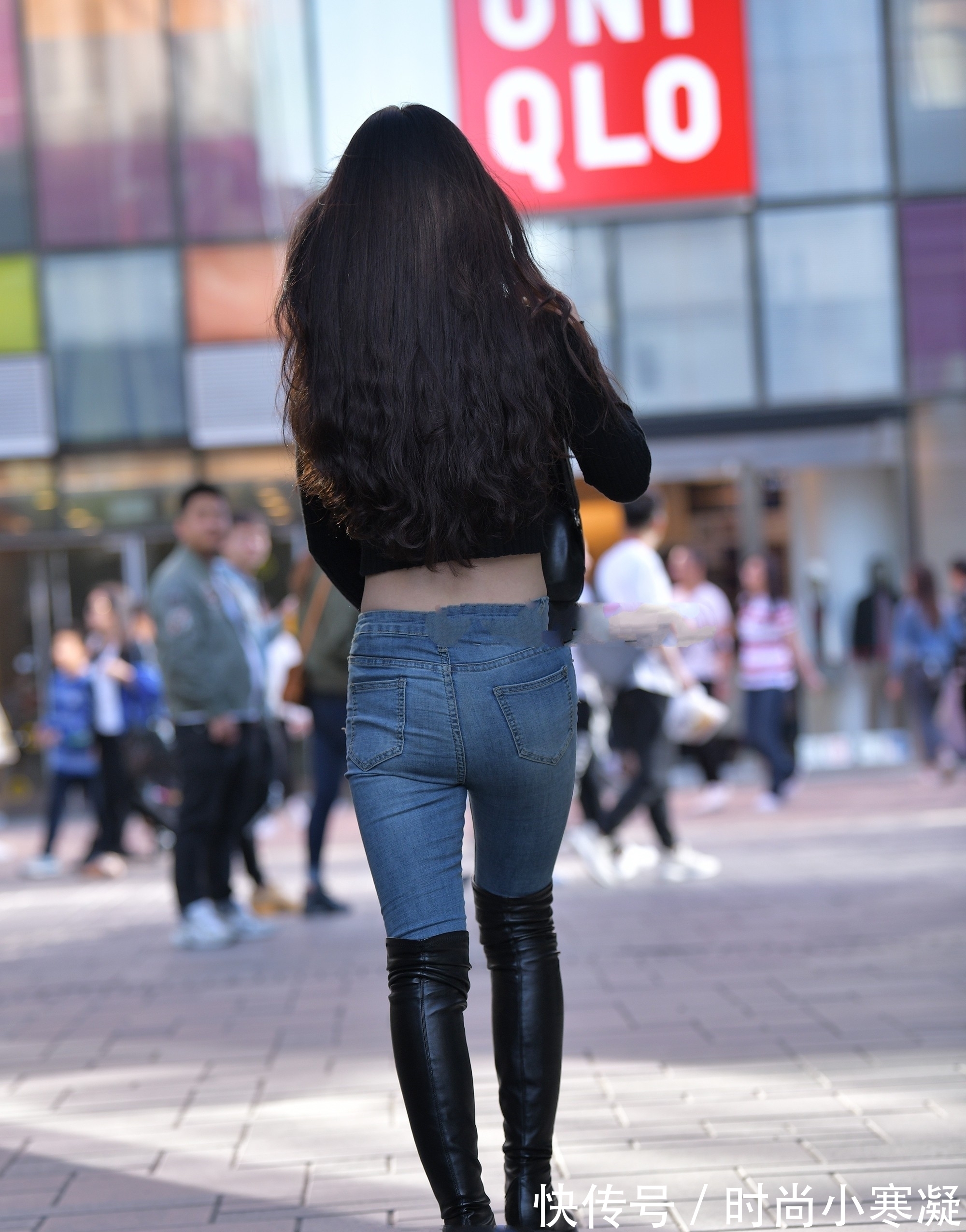 百搭 短款长袖针织衫,百搭又时尚,尤其是黑色针织衫