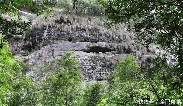 自驾泰宁，看丹霞地貌读沧海桑田的变演，探寻深山中遗失的古村