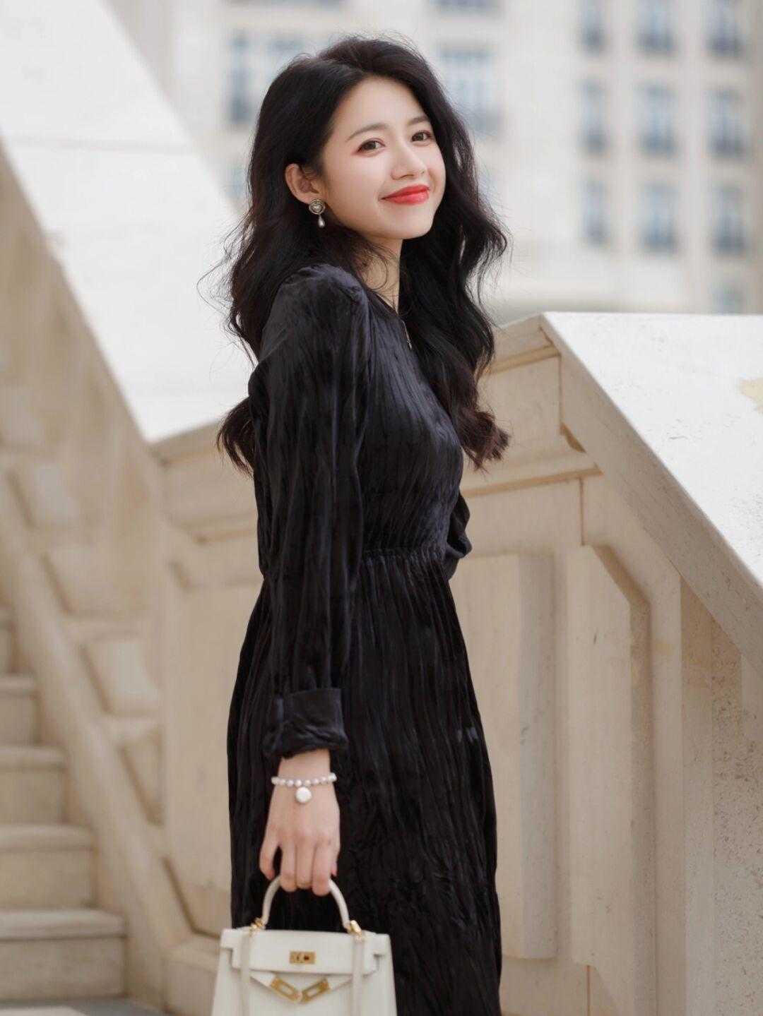 碎花裙|春天穿连衣裙就试试这些基础款,清新减龄又温柔,谁穿谁美