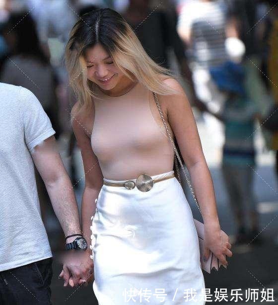 搭配|连衣裙的打扮显瘦更立体,自然不突兀,好看不挑人