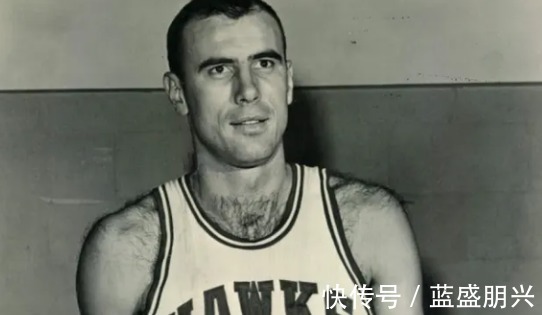 乔丹|NBA历史每个赛季场均得分超过20分的只有8位,真正做到的只有4人!