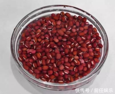 红豆|天气冷，这碗粥要多喝，口感清甜，营养滋补，一碗下肚全身变暖和