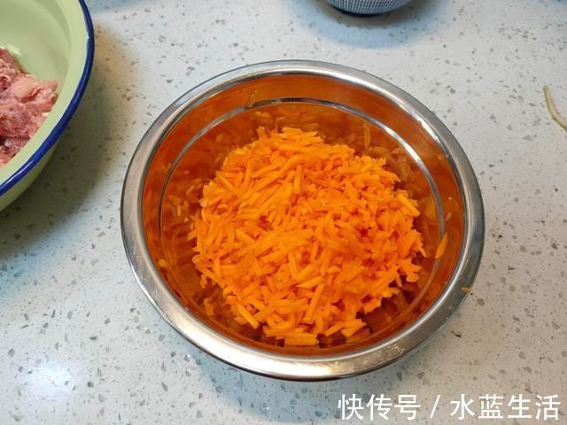 羊肉馅|做羊肉馅饺子,记住“3放2不放”,饺子鲜嫩无膻味,流油又流汁