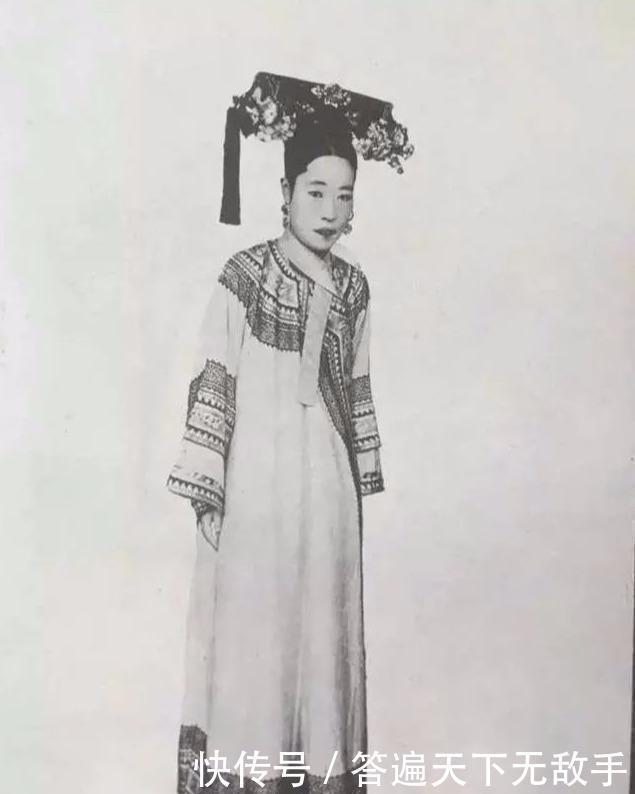 照片|晚清老照片，慈禧十八岁时照片被复原，宫内妃嫔顿时黯然失色