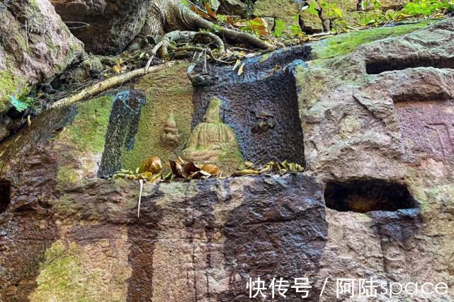 结跏趺&宝石山上的摩崖造像本是经典,奈何现在有几座却被“补”成了笑话