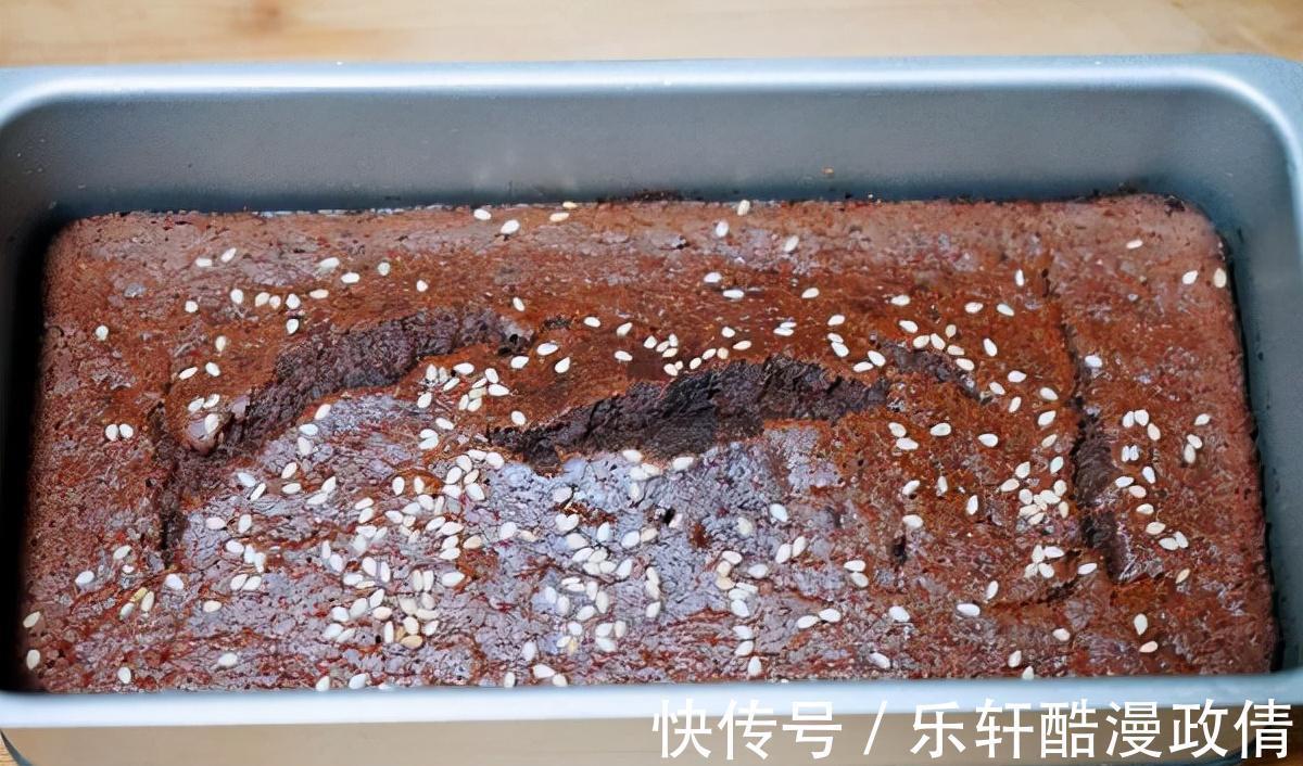 喜欢吃蛋糕，但害怕蛋糕的热量大香蕉磅蛋糕解决你的问题