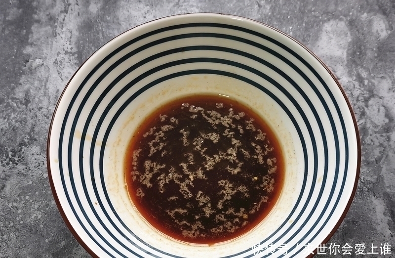 荷包蛋|面条从小吃到大，这做法最受欢迎，汤汁鲜营养足，一大碗丁点不剩