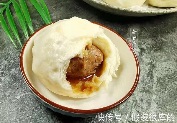 包子|分享早餐面食，馅料鲜嫩多汁，蒸一蒸味美不上火，出锅抢着吃
