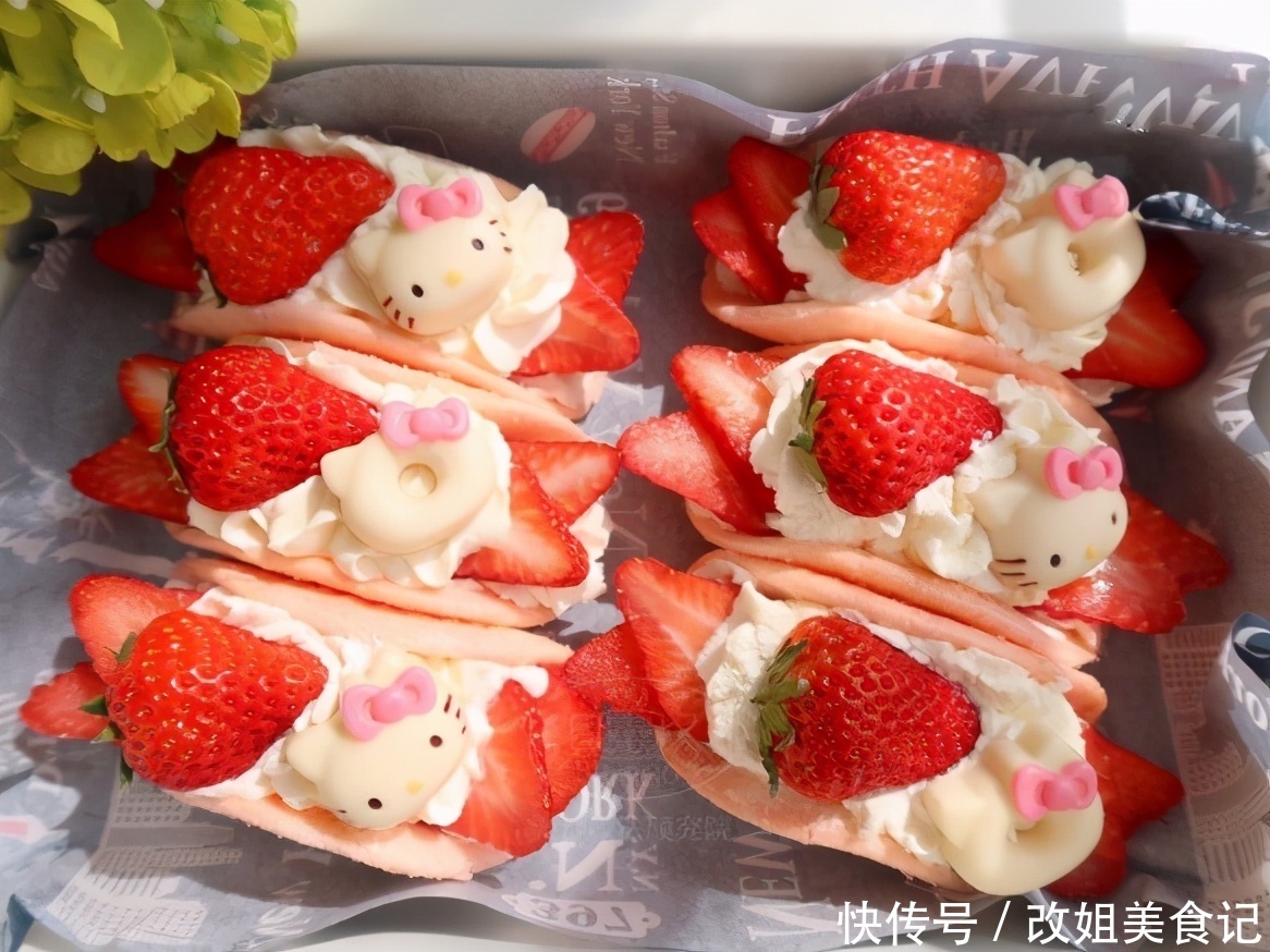 零失败草莓抱抱卷，颜值爆表巨好吃