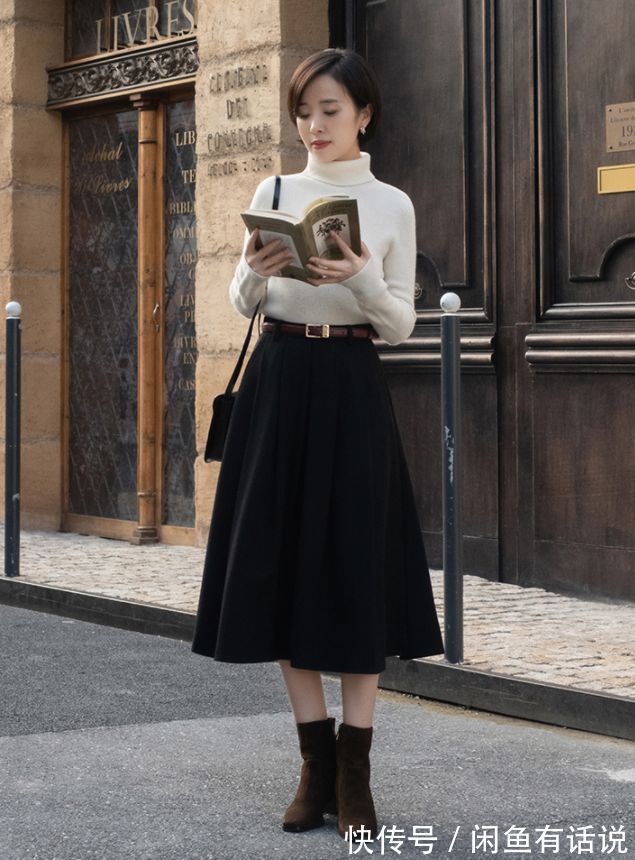 复古感 今年冬天火了一种穿法:叫“半裙+低跟靴”,优雅减龄,谁穿谁美