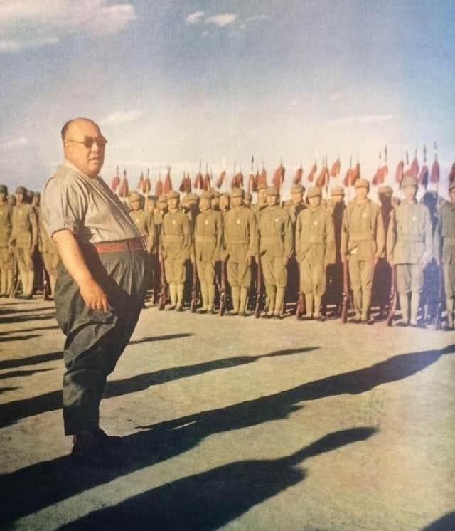 回家|马鸿逵带着7.5吨黄金逃亡国外,晚年对着亲人们说:想回家了