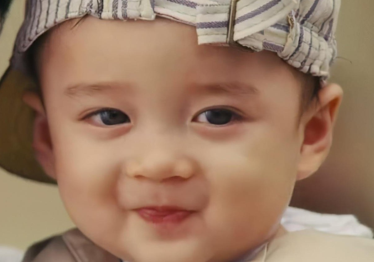 成龙|《宝贝计划》上映15年,宝宝马修“判若两人”,“男大十八变”