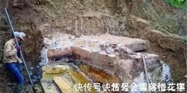 墓主@深埋土中的红色巨棺,里面有一具千年女尸,她究竟是何许人也?