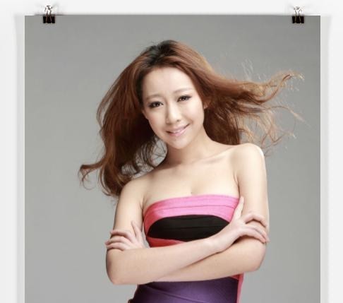 邵岩大师#姑娘,跨界可不是这样玩的,写书法请穿好您的衣服!