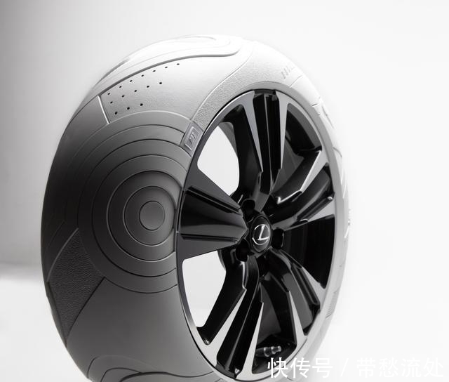 时尚杂志|喜欢耐克Air Force 1吗,要不要给你的爱车也来一双?不好意思,2双!