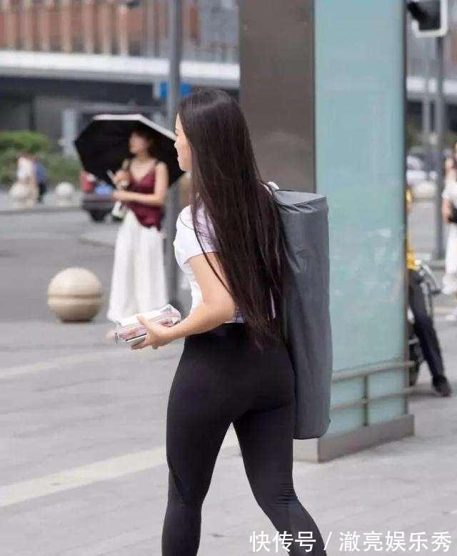 利落|上身秒变纸片人的瑜伽裤,更加凸显身高,又甜又酷