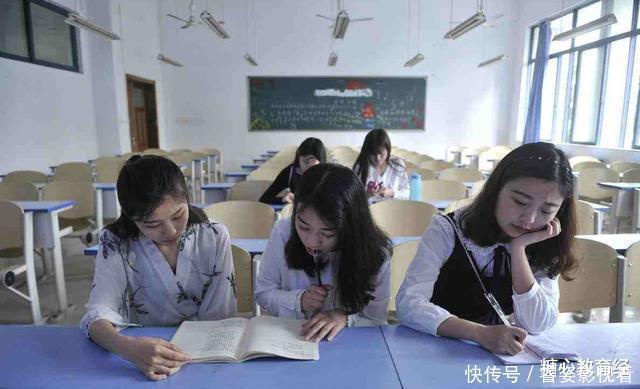 大姨们|“爸妈眼中的大学”对比“我眼中的大学”，网友：扎心了