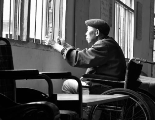 钱财|父母存款应该留给孩子,还是留着养老?聪明老人都会把钱分3份