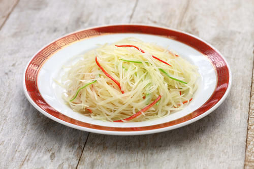 炒土豆丝时，总是粘锅，第一步就错了，教你一招，好吃又爽脆