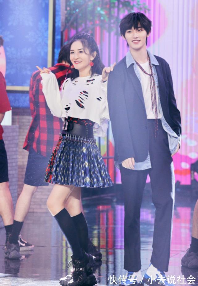 快本|丁程鑫未正式加入快本主持人行列，依旧是嘉宾，因没资格证引热议