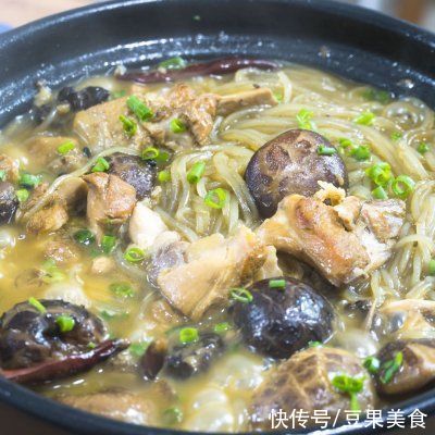  鸡肉|家常菜这么多，小鸡炖蘑菇一定不可错过