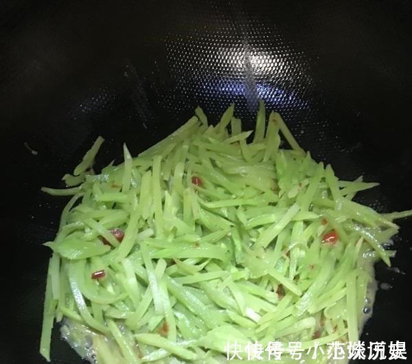 璐瑶|晚上失眠不要紧，三天两头吃它，才三块一斤，吃了睡得香！