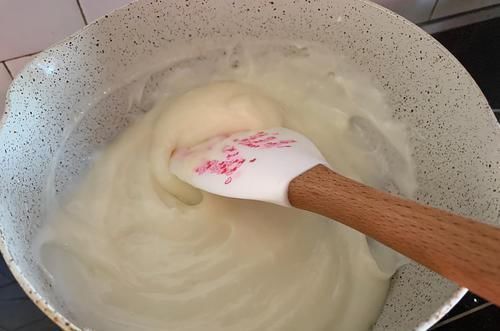 炸鲜奶|家里有牛奶的试试这做法，不用一滴油，外酥里嫩，好吃又健康