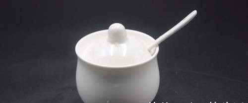 透明胶带放水里泡一泡，真是厉害，解决了很多家庭一大烦恼，实用