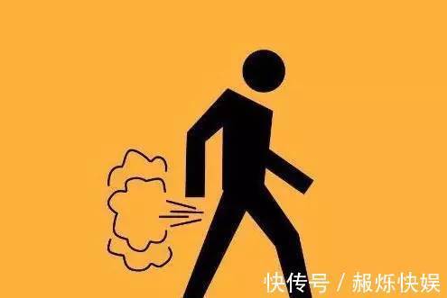 心窝|睡前做这件小事,可以调理大部分慢性病!推荐的超级简单的养生法