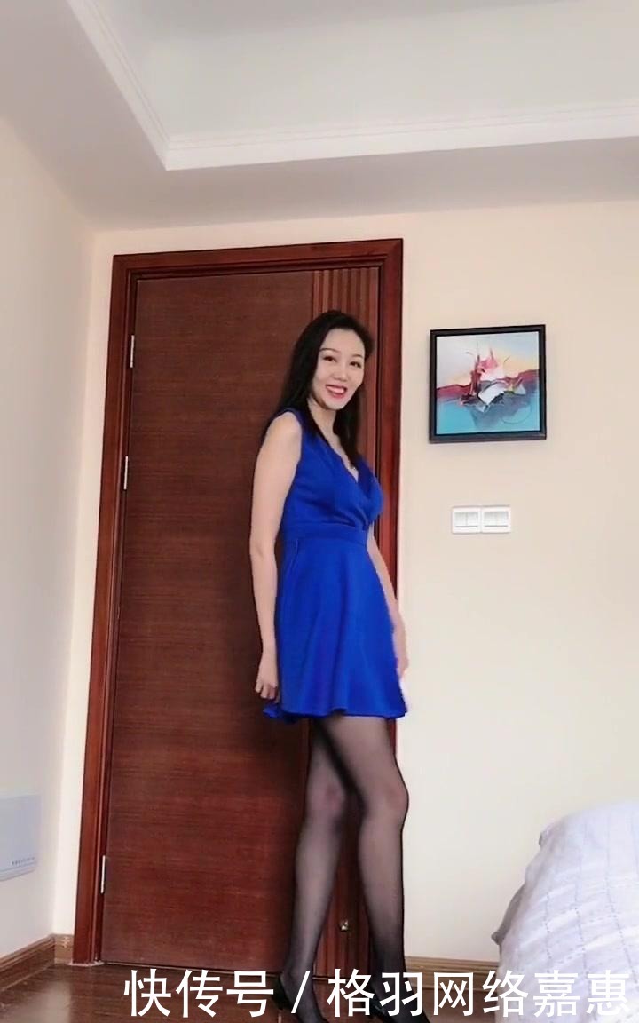 少妇|“黑丝袜”+连衣裙,少妇的搭配首选!