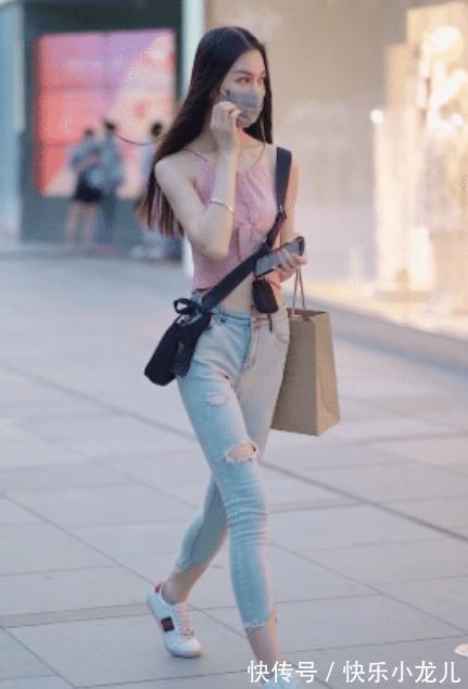 打底裤 青春朝气的打底裤穿搭减龄显气质,穿出优雅流畅的线条,富有活力