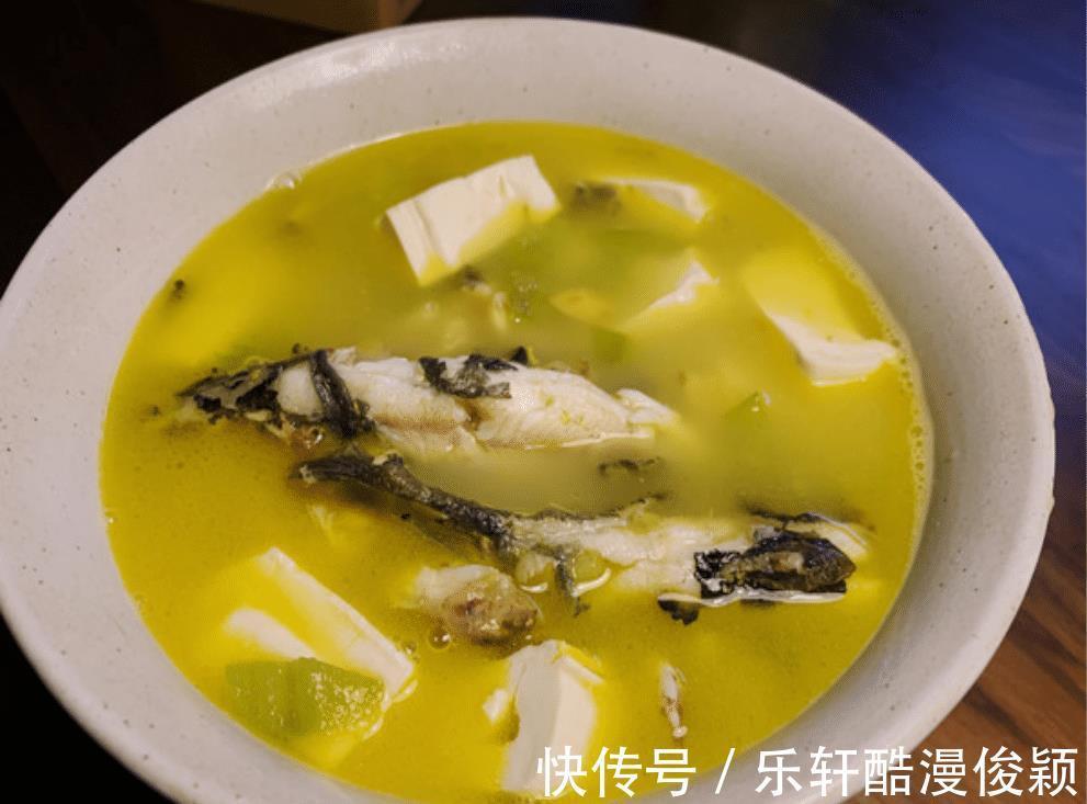 初冬到,遇到这鱼别手软,我家隔2天吃一回,肉肥刺少汤汁鲜