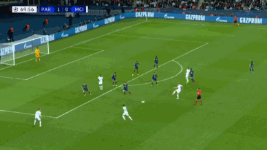 欧冠|欧冠超燃18秒!10亿欧曼城刚起势,就被梅西彩虹球KO