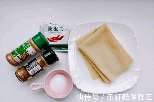 调味料|在家做网红烤豆皮，1块钱做一堆，好吃还美味