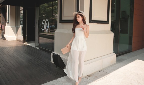  美图|晴天美图孙允珠：维也纳古典雍容抹香修长礼裙