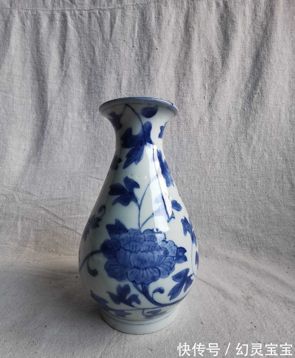 青花瓷器|晚明青花牡丹花图琵琶尊