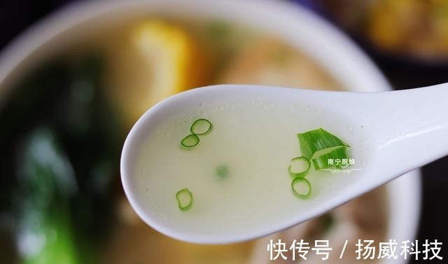 美容养颜|秋天不喝这道汤太可惜,补水去秋燥,还能美容养颜、提高免疫力