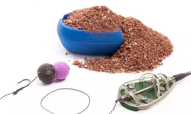 想要钓好鱼就要先打窝,如何做好窝才是决定渔获最关键的因素