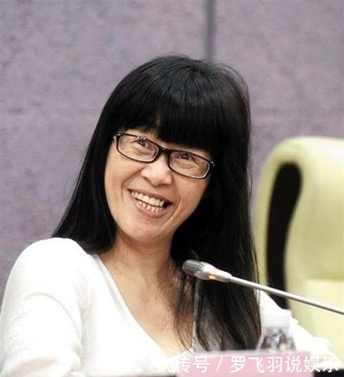 水平|余秀华新诗刚发表,她的对手马上也发表一首,隔着屏幕闻到火药味