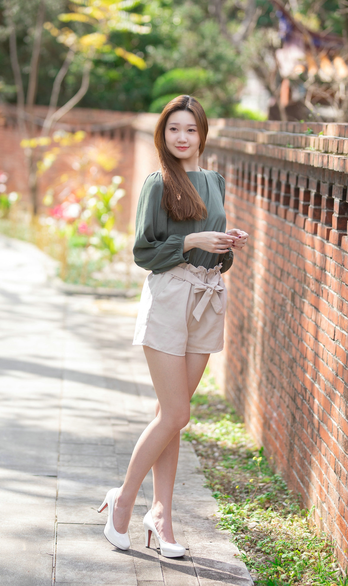 瑜伽裤 运动女生穿搭健美裤,穿出简约修身的美,轻盈时尚又美丽大方