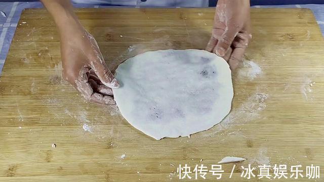 面饼|教你广式煎饼的家常做法，简单易做，面皮焦脆，口感微甜