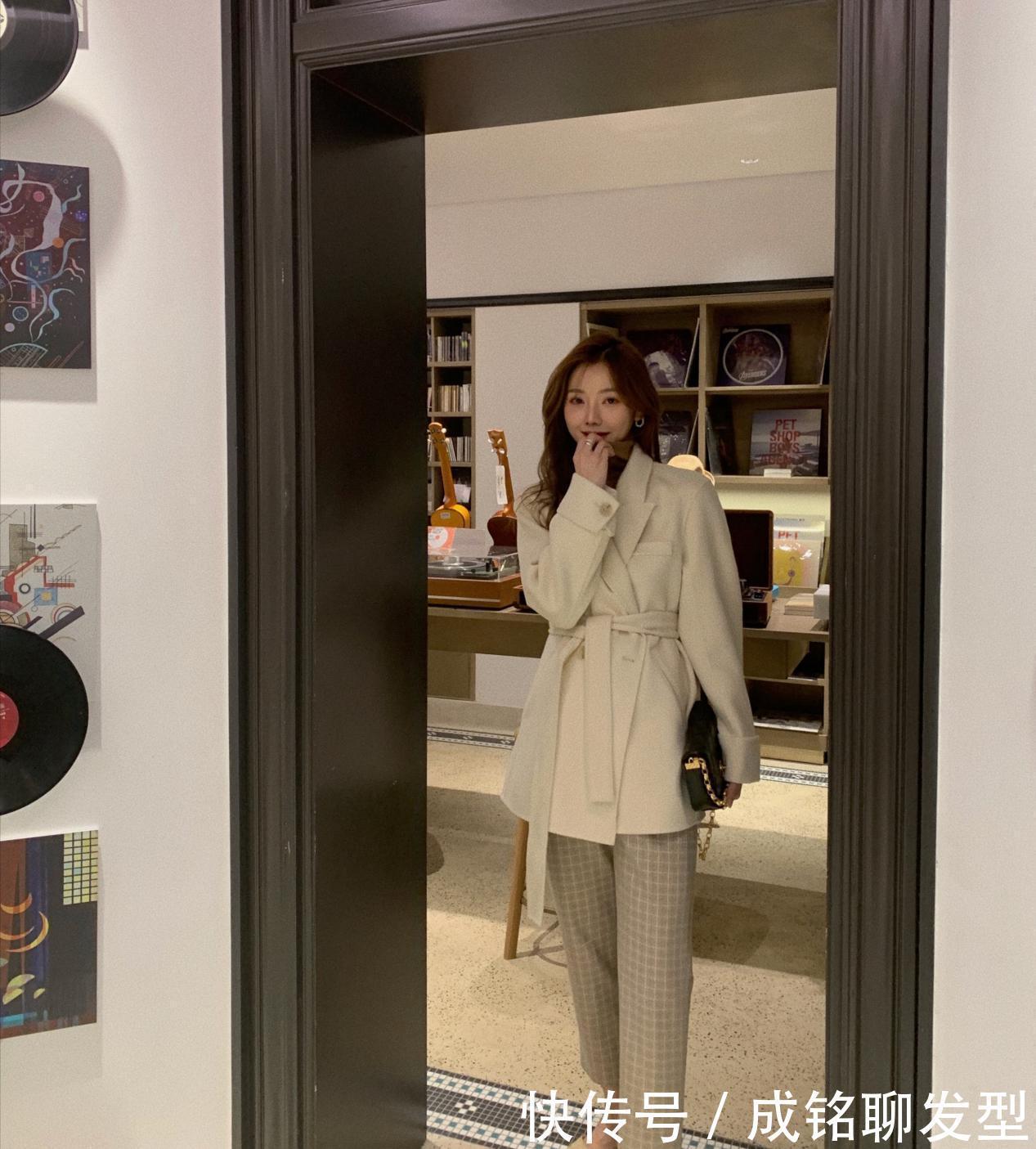 保暖|裤子的版型比颜色重要,冬季搭配认准这三款,保暖显瘦又时尚