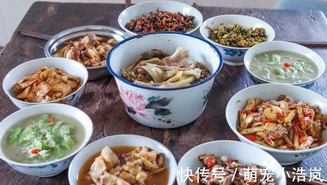 二伯|回湖南探亲,1个月胖了10斤,网友:全是硬菜,胖也值了