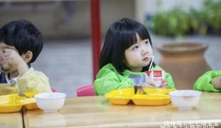 洛洛|儿子突然“热衷”上幼儿园,家长群中妈妈发现真相,网友笑翻了!