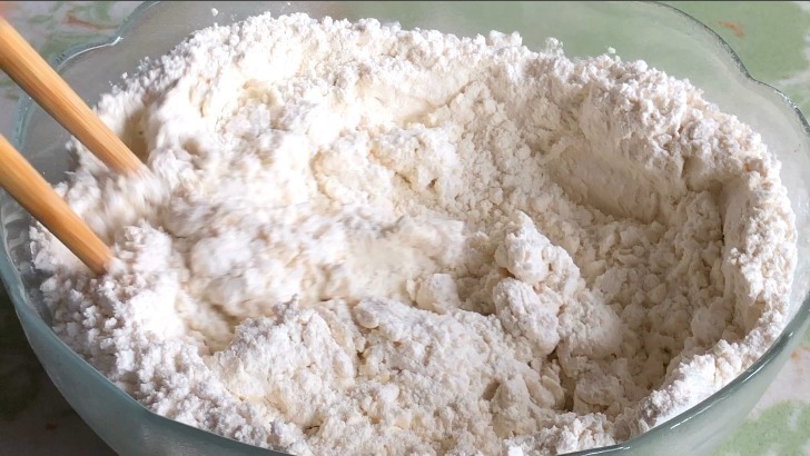 韭菜素馅饺子好吃的秘诀,不加1粒盐,比大虾还鲜,比肉饺子还香