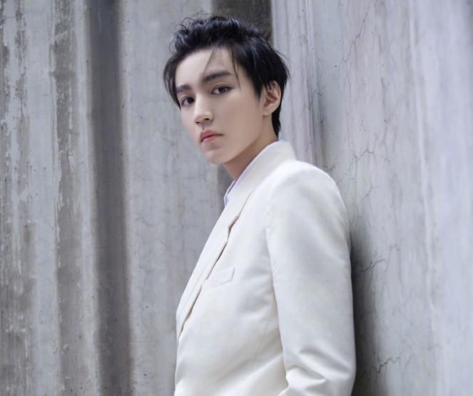 综艺|首档空军综艺来袭，网传有TFBOYS成员，还有36位男艺人！