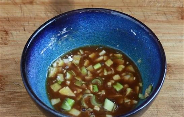 炒茄子怎么做好吃?教你一招,茄子不吸油,好吃又下饭,真香